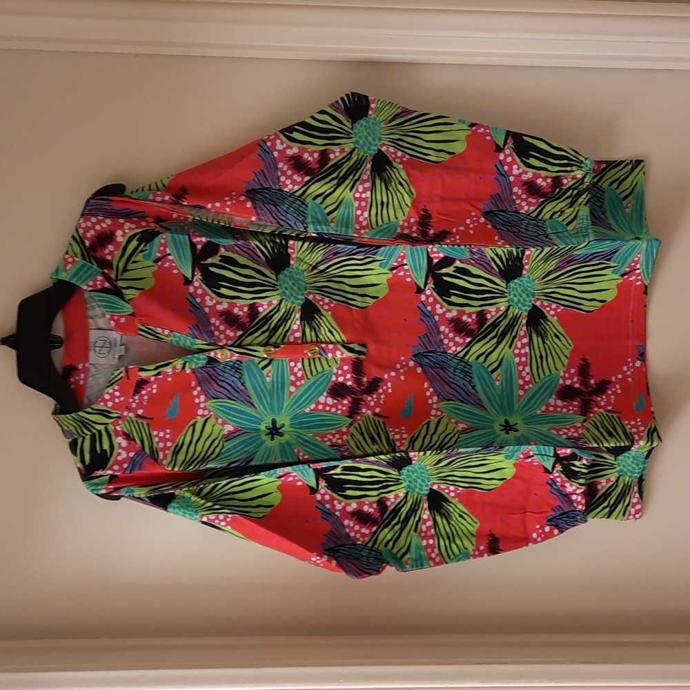 NWT, Tracy Negoshian Cold Shoulder Blooming Aniston Top